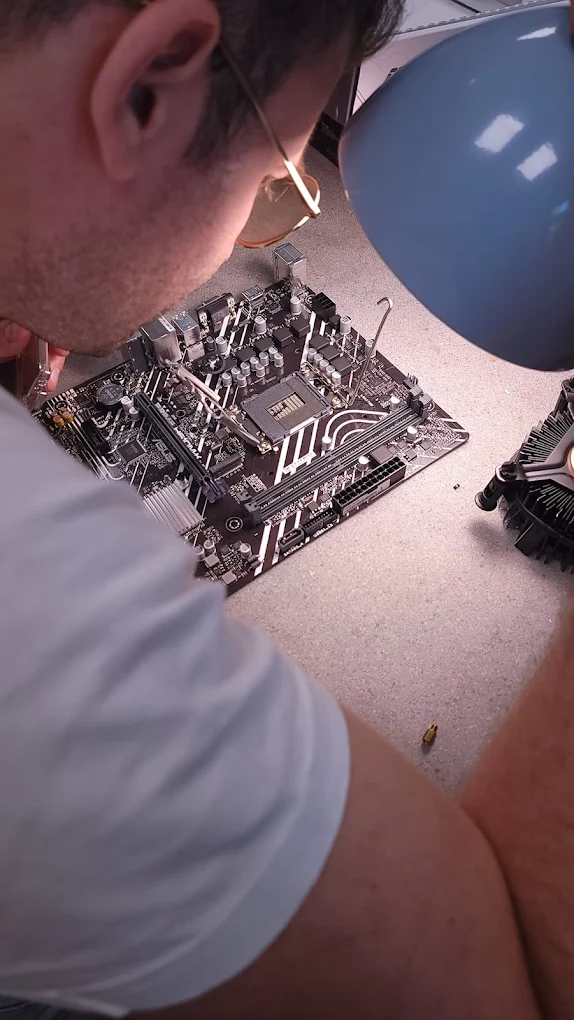 Assemblaggio scheda madre